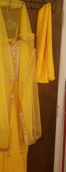 Chanderi Silk Saree in Yellow dress - Picture 6 of 8